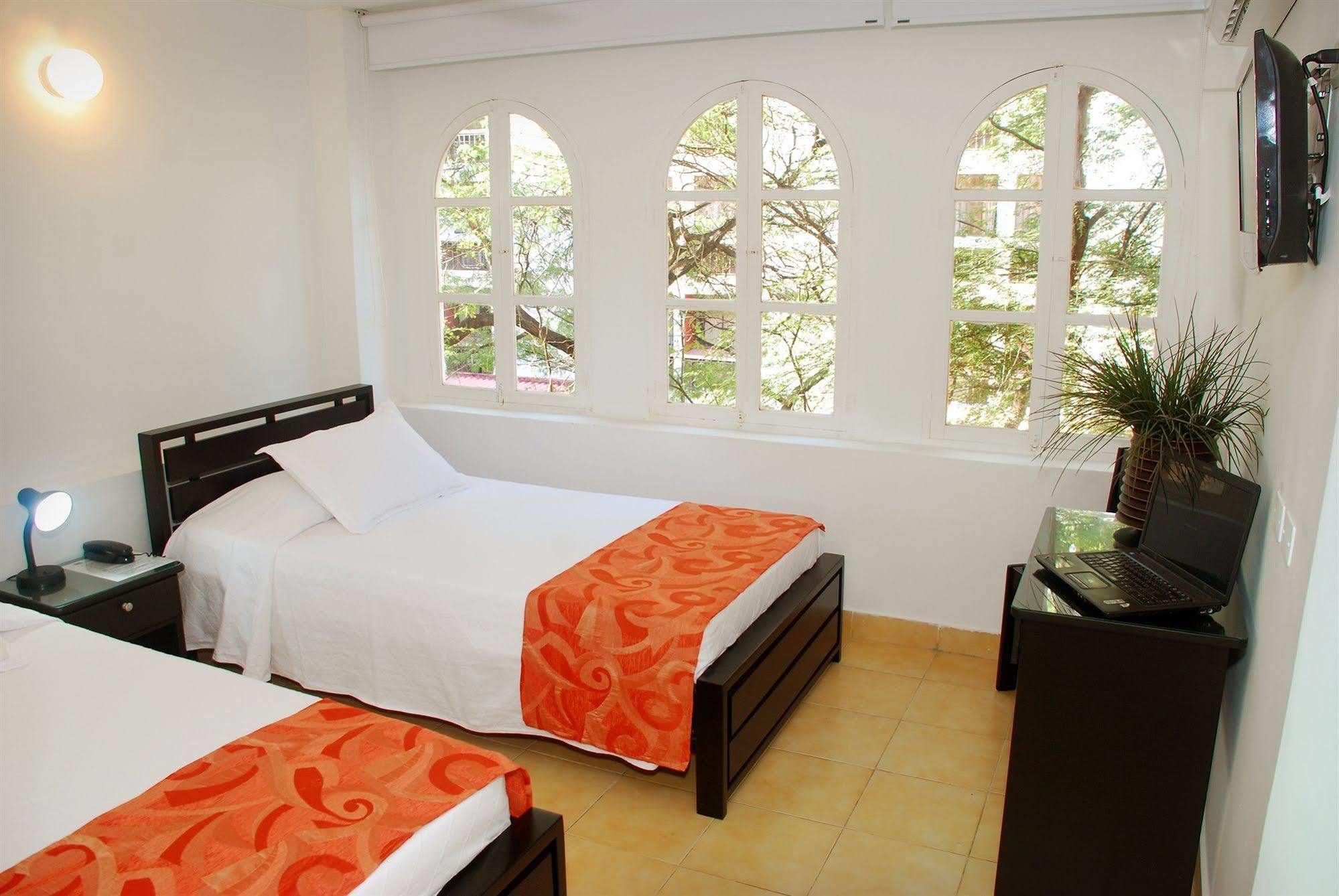 סנטה מרתה Hotel Edmar מראה חיצוני תמונה